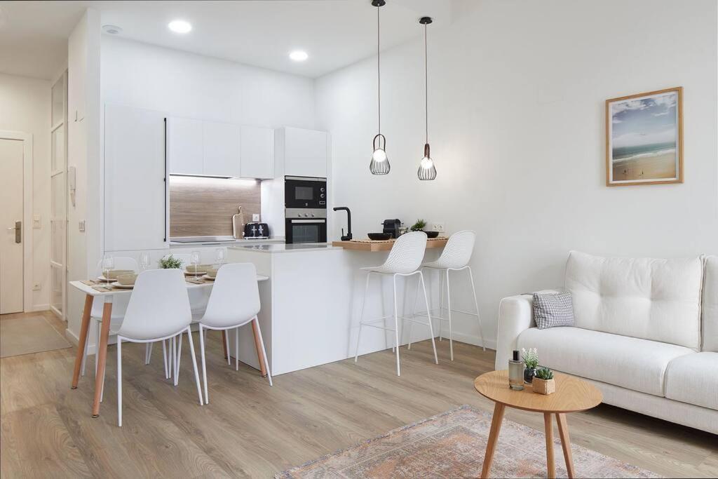 Appartamento Nuevo Apartamento En El Centro De Donosti San Sebastián Esterno foto